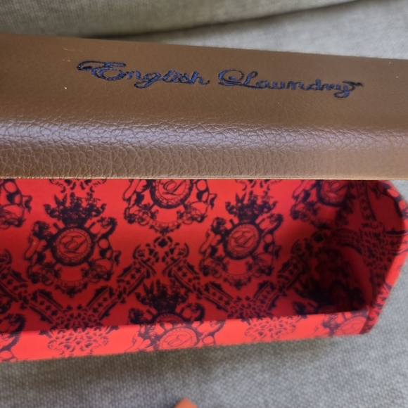 English Laundry Brown Sunglass Case - Picture 4 of 5